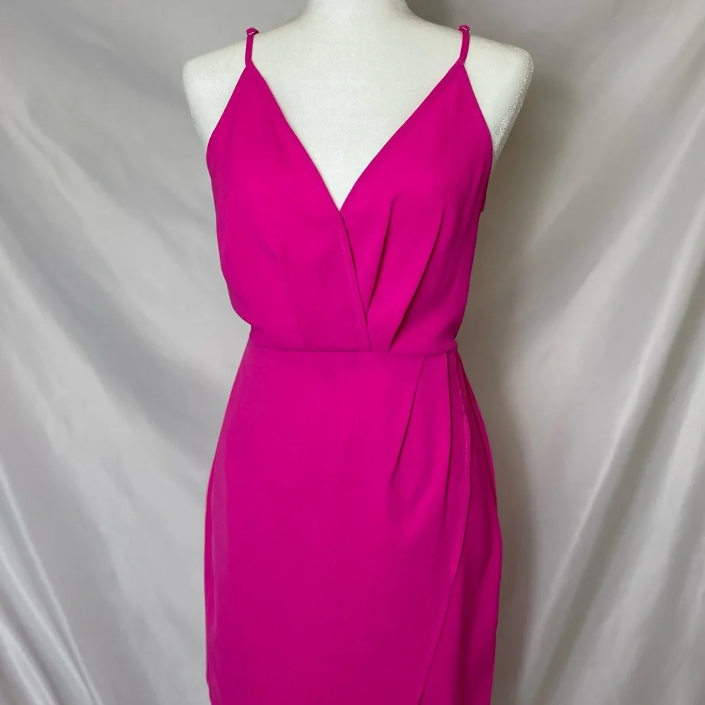 Elegant Pink Women's Dress - Picture 2 of 3